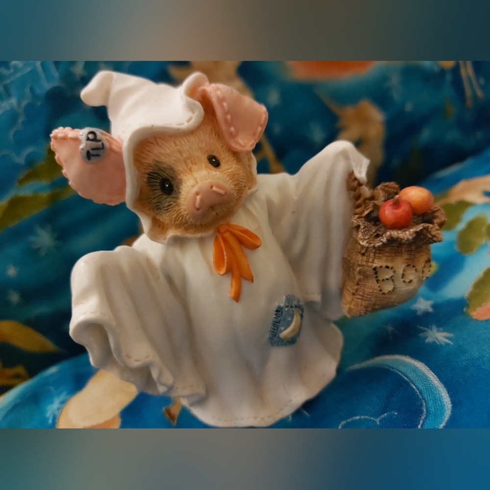 Enesco pig Halloween figure figurine collectible Mary Rhyner-Nadig